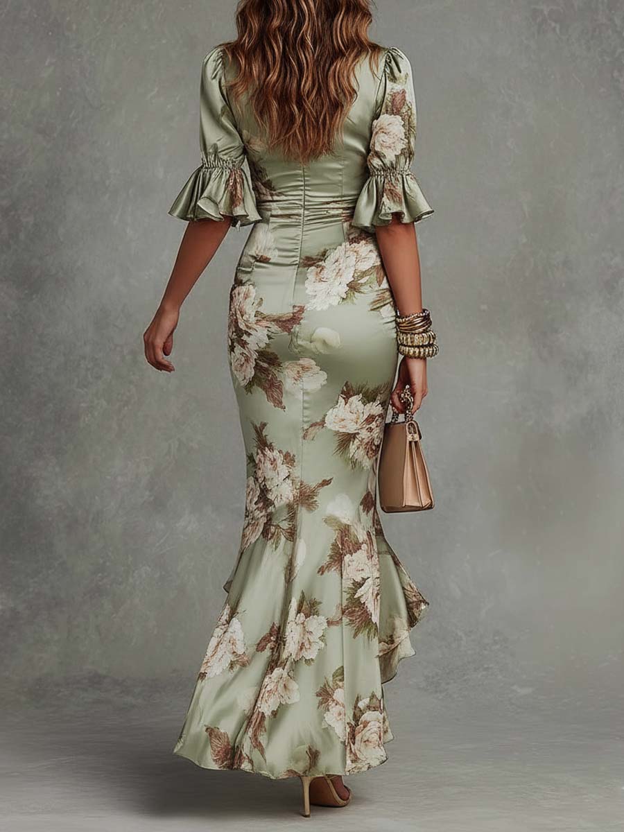 ROBE LONGUE ASYMÉTRIQUE AMARA, SATIN VERT COL EN V MANCHES BOUFFANTES FLORALE